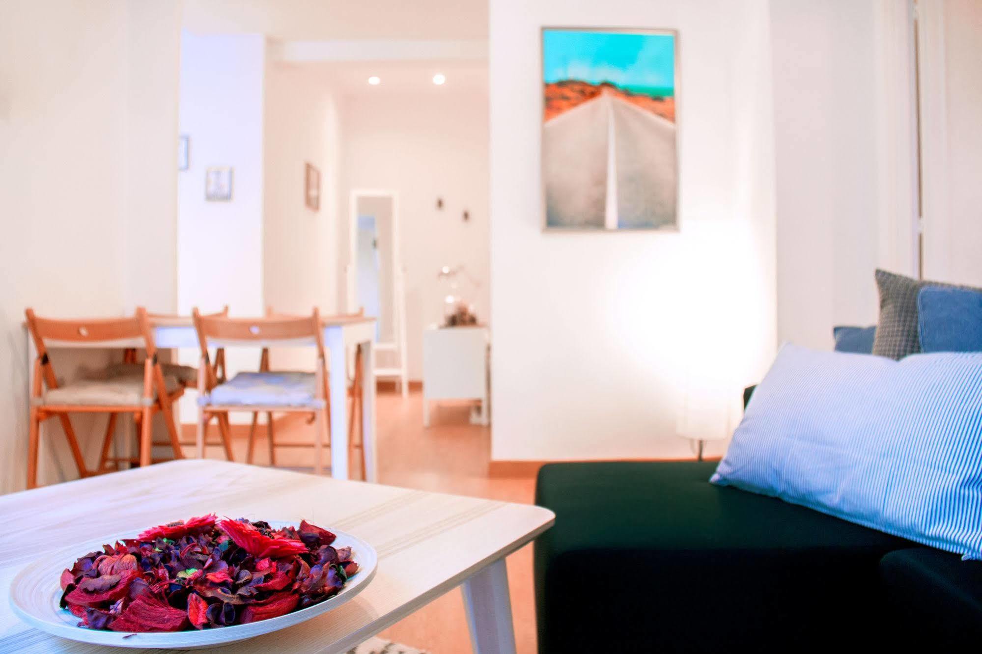 Lollipop Flats City Centre Deluxe Suite Madrid Dış mekan fotoğraf